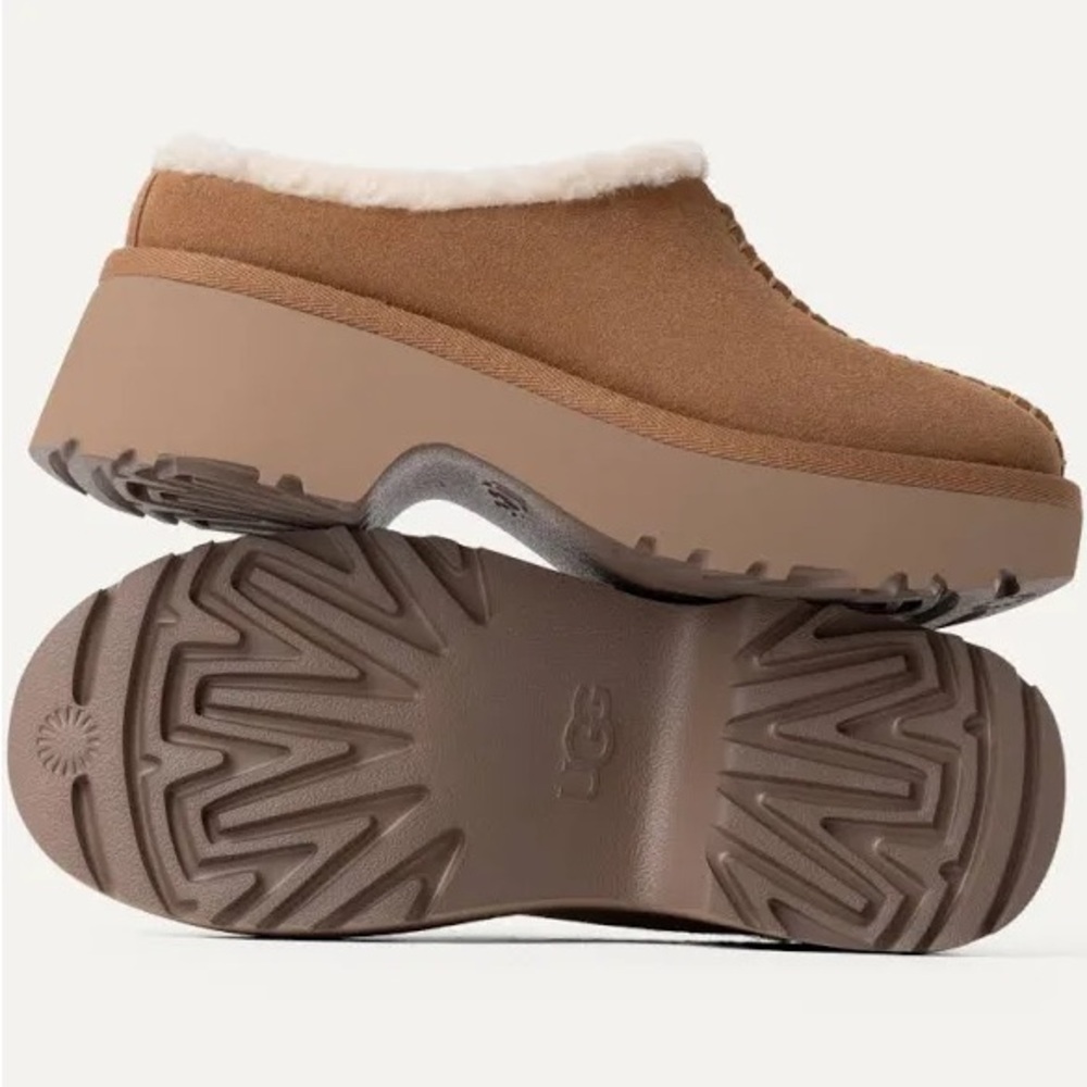 UGG Women's New Heights Cozy Clogs  Size 7 New